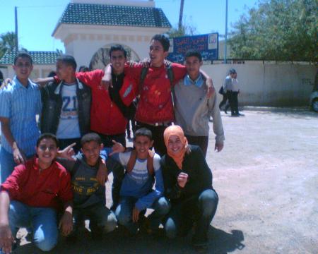 voila le groub de mafia . y compri khadija idouche.